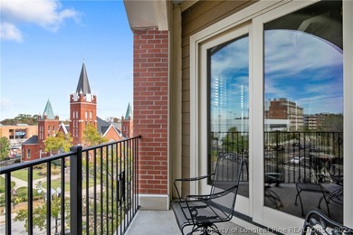 $869000.00 HISTORIC DOWNTOWN FAYETTEVILLE PENTHOUSE - 3 Bedrooms