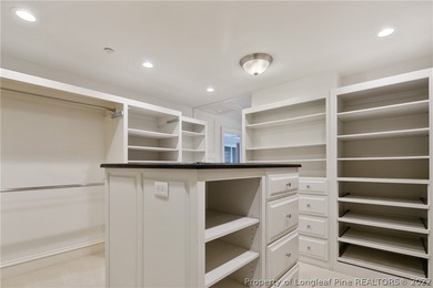 $869000.00 HISTORIC DOWNTOWN FAYETTEVILLE PENTHOUSE - 3 Bedrooms