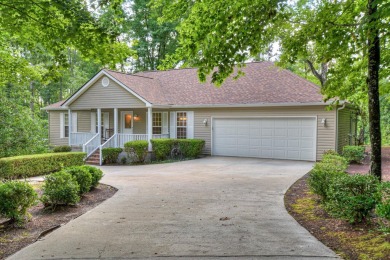 Lake Home For Sale in Mccormick, South Carolina