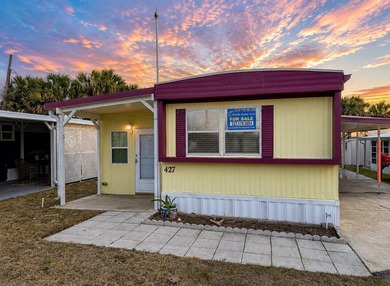 Welcome to your Melbourne Beach coastal retreat! Ideally located - photo 1