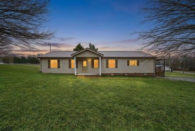 (private lake, pond, creek) Home For Sale in Cookeville Tennessee