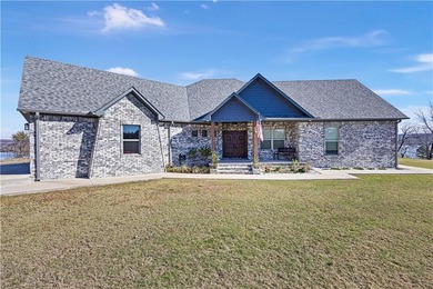 Piney Bay Lake Home For Sale in Lamar Arkansas