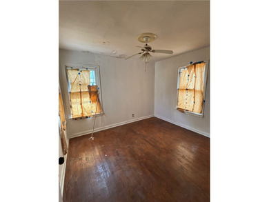Welcome to your next investment opportunity! This 4-bedroom - photo 12