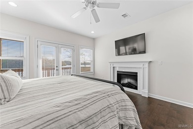 A gorgeous Lake Tuscaloosa water front home being sold FULLY - photo 17