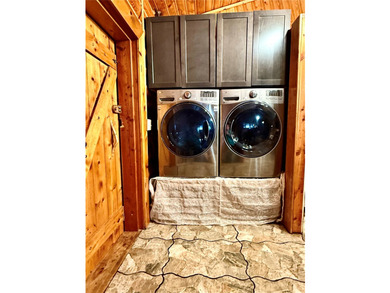 Motivated Seller wanting a quick close. Cash consideration - photo 22