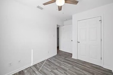 Prime Investment Opportunity! Discover a rare and versatile - photo 23