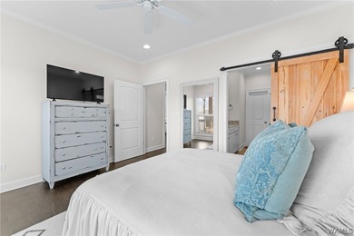 A gorgeous Lake Tuscaloosa water front home being sold FULLY - photo 23