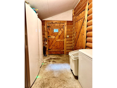 Motivated Seller wanting a quick close. Cash consideration - photo 25