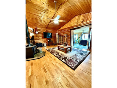 Motivated Seller wanting a quick close. Cash consideration - photo 31