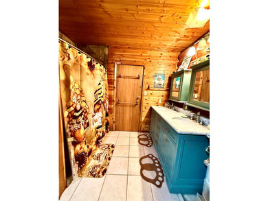 Motivated Seller wanting a quick close. Cash consideration - photo 42