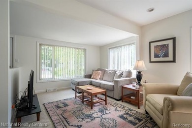 Welcome home to this absolutely adorable, fully updated ranch - photo 5