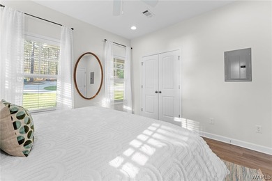A gorgeous Lake Tuscaloosa water front home being sold FULLY - photo 47