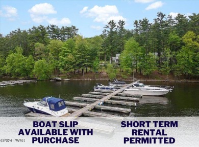 Lake Wallenpaupack Condo For Sale in Greentown Pennsylvania