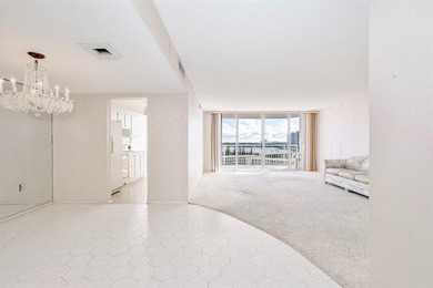 Renovator's delight - opportunity to own in the beautiful - photo 4