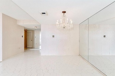 Renovator's delight - opportunity to own in the beautiful - photo 9