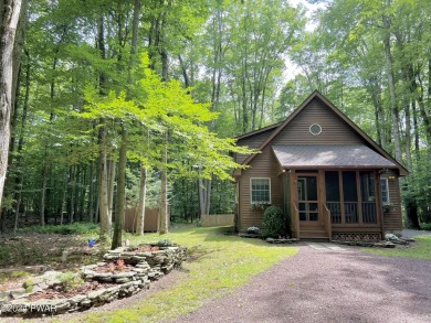 Paupackan Lake Home For Sale in Lake Ariel Pennsylvania