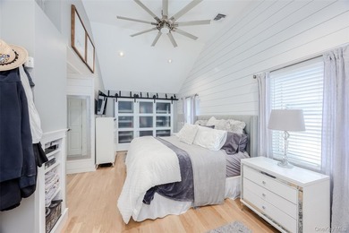 Your Dream Home Awaits!! Custom Ranch Renovated And Meticulously - photo 24