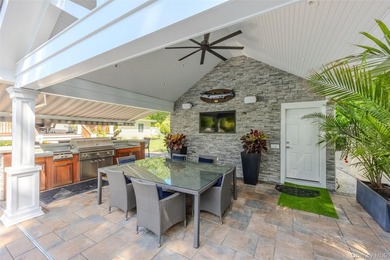 Your Dream Home Awaits!! Custom Ranch Renovated And Meticulously - photo 35