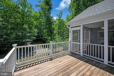 Welcome to 708 Eastover Parkway, where modern design, flexible - photo 37