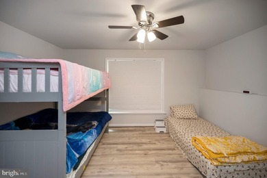 Welcome to 708 Eastover Parkway, where modern design, flexible - photo 40