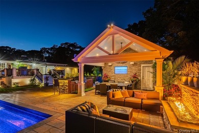 Your Dream Home Awaits!! Custom Ranch Renovated And Meticulously - photo 47