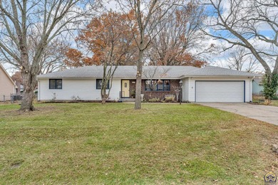 Lake Shawnee Home For Sale in Topeka Kansas