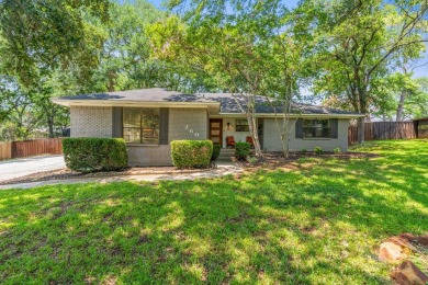 Lake Lewisville Home Sale Pending in Highland Village Texas