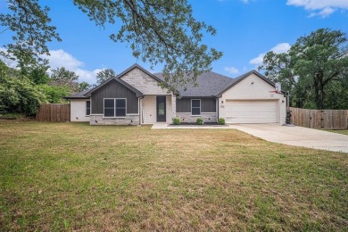 Lake Home For Sale in Fort Worth, Texas