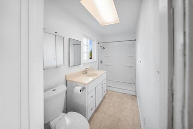 WEST SAN CARLOS DUPLEX, PHENOMENAL INVESTMENT! This 2-level - photo 13
