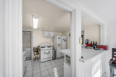 WEST SAN CARLOS DUPLEX, PHENOMENAL INVESTMENT! This 2-level - photo 18