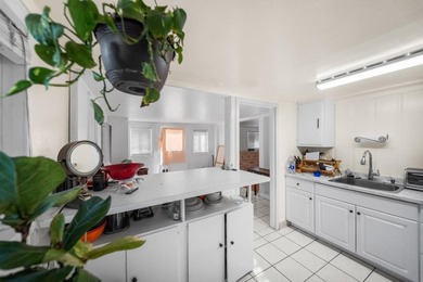 WEST SAN CARLOS DUPLEX, PHENOMENAL INVESTMENT! This 2-level - photo 22
