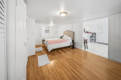 WEST SAN CARLOS DUPLEX, PHENOMENAL INVESTMENT! This 2-level - photo 25