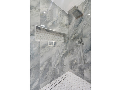 Beautifully renovated pool home in Floranada Ridge - one of the - photo 13