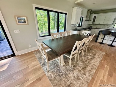 Beautiful Private Point Lake Retreat on the Roanoke River - photo 10