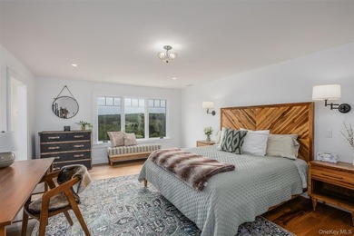 Welcome to Sunset Ridge Farm. A discreet tree-lined drive with - photo 25