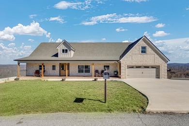 Classy, luxurious comfort with panoramic views of Dale Hollow - photo 1