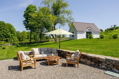 Welcome to Sunset Ridge Farm. A discreet tree-lined drive with - photo 35