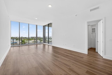 Welcome to Nautilus 220, where brand-new waterfront luxury meets - photo 5