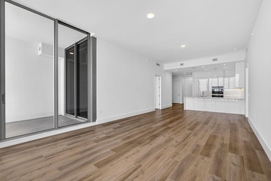 Welcome to Nautilus 220, where brand-new waterfront luxury meets - photo 7