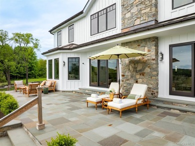 Welcome to Sunset Ridge Farm. A discreet tree-lined drive with - photo 39