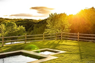 Welcome to Sunset Ridge Farm. A discreet tree-lined drive with - photo 44