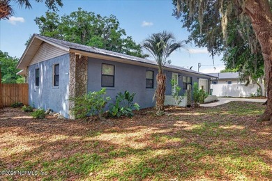 A Little Piece of Old Florida Charm, tucked beneath a canopy of - photo 2