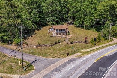 SPECTACULAR VIEWS OF CHIMNEY ROCK MOUNTAIN AND THE LAKE LURE - photo 23