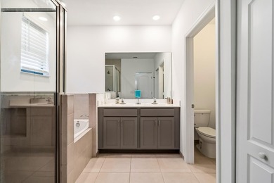 Welcome to this charming 4-bedroom, 3.5-bathroom townhouse in - photo 26