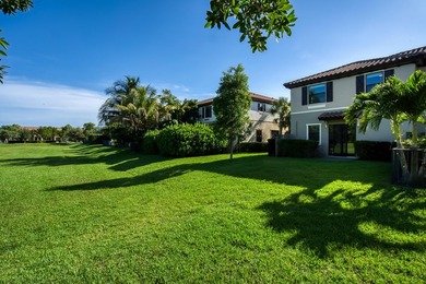 Welcome to this charming 4-bedroom, 3.5-bathroom townhouse in - photo 30