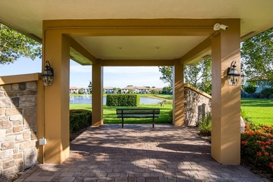 Welcome to this charming 4-bedroom, 3.5-bathroom townhouse in - photo 33