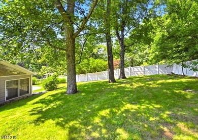 Welcome to this Custom 3 bedroom, 2 bathroom Expanded ranch in - photo 6