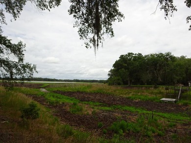 Build Your Florida Dream Home with Lake views! Nestled in the - photo 8