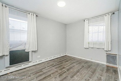 Welcome to this ranch-style home located on a quiet No-Outlet - photo 11