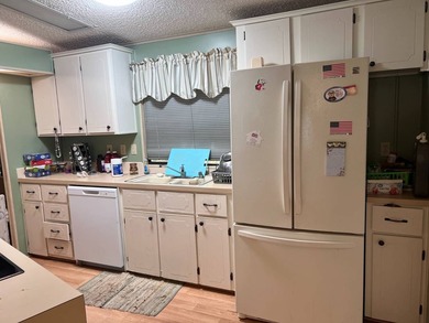 Start Your New ADVENTURE ~ 3 Months LOT Rent INCLUDED! This - photo 12